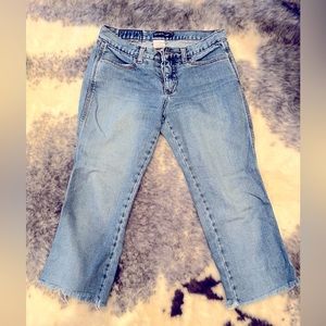 Bebe capri jeans, size 2, light blue, faded denim with a distressed hem